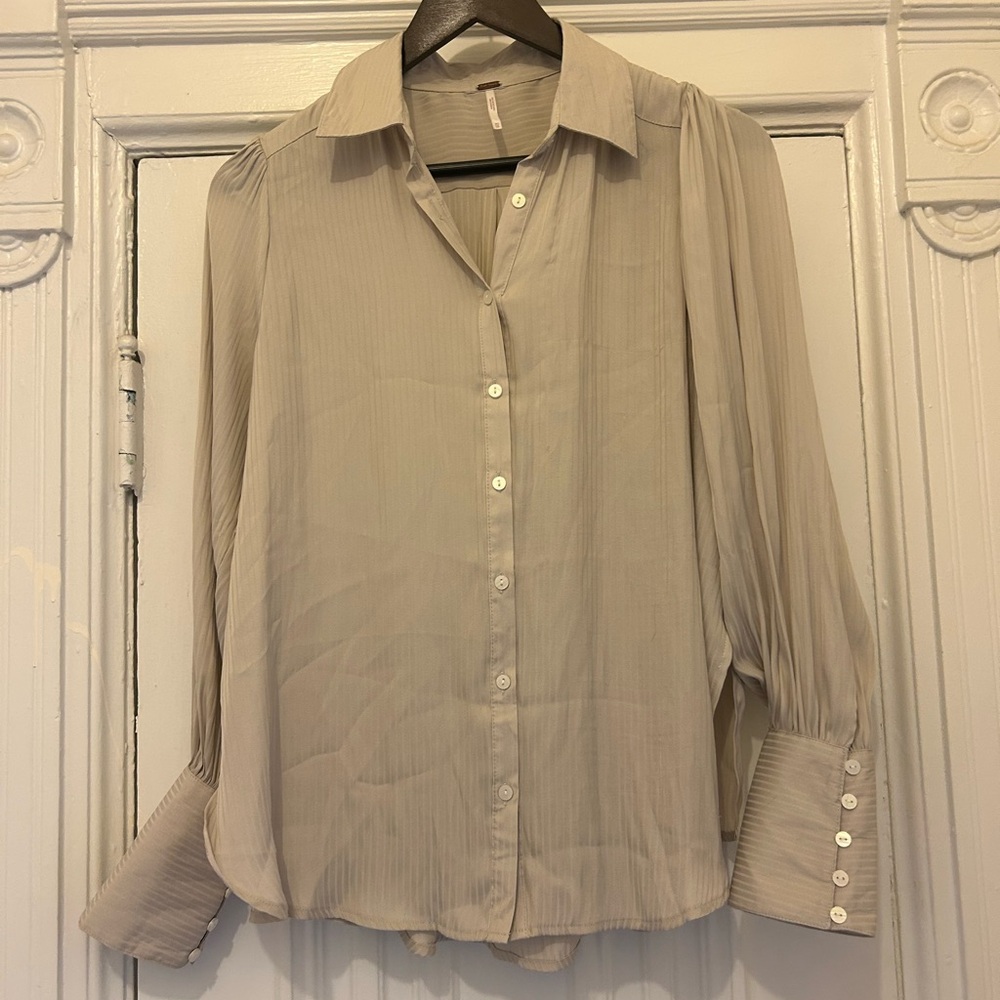 Free People button up